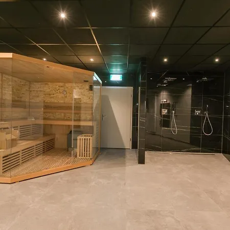 Bed & Breakfast The White House