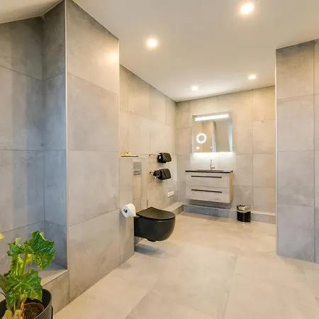 The White House * Maria-Hoop