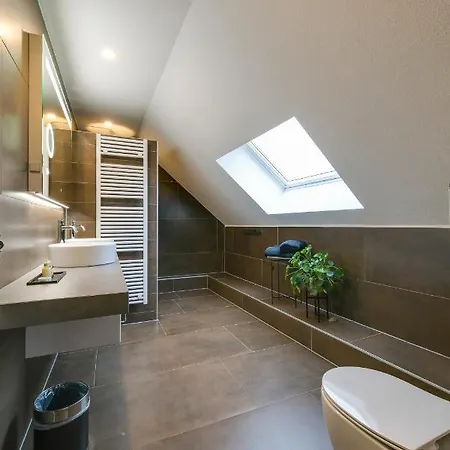 The White House Couette-café *