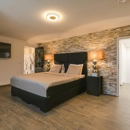 The White House Couette-café